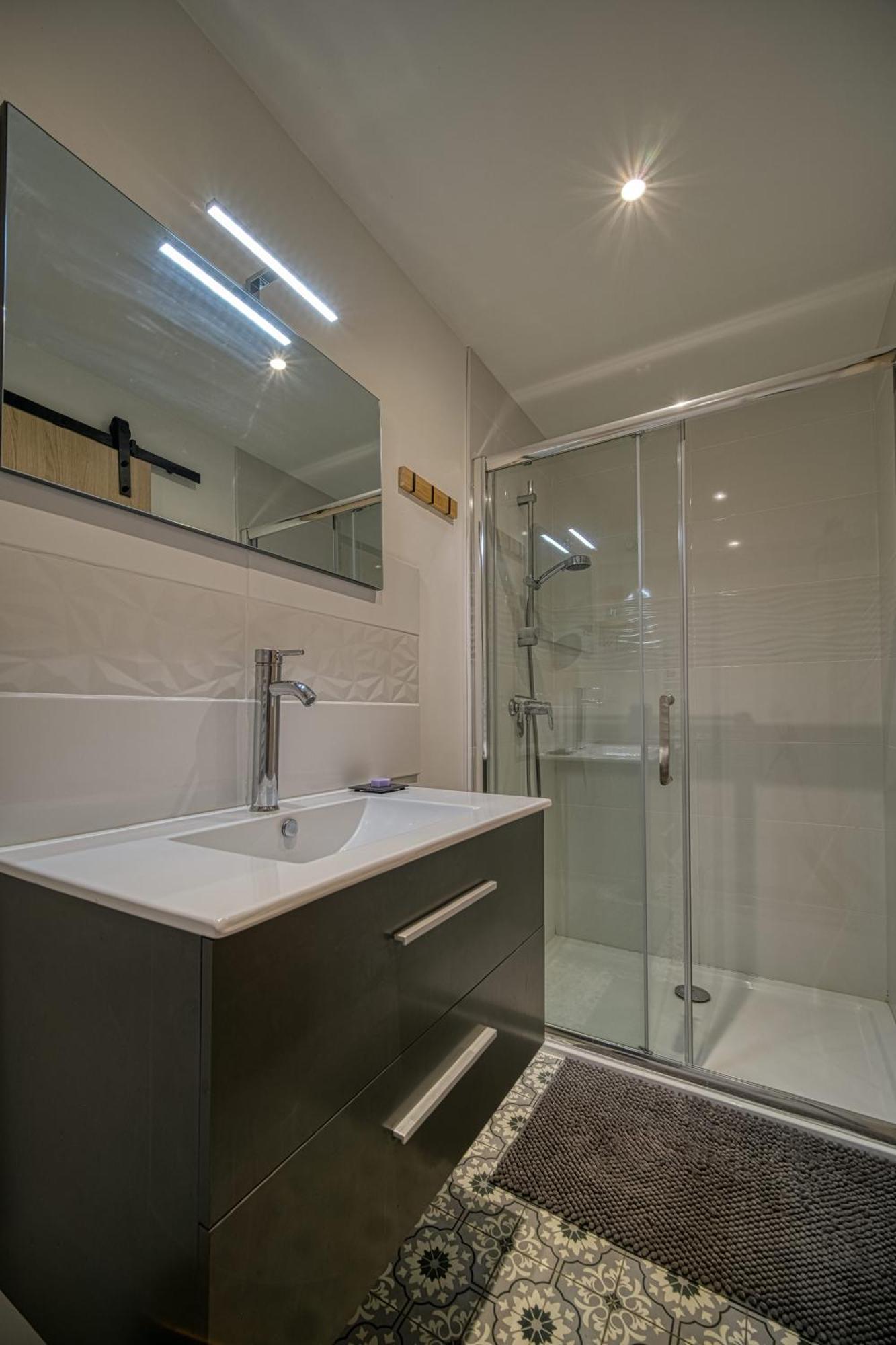 Maison Michonieres - Gite 3 Etoiles - 8 Personnes Miribel  Dış mekan fotoğraf